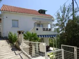3 Bedroom Beautiful Home In Mimice
