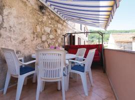 3 Bedroom Beautiful Home In Veli Iz, cottage in Veli Iž