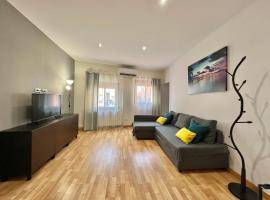 Comfortable renovated flat, WiFi!, apartment in Badalona