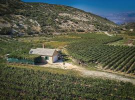 0-Bedroom Holiday Home In Postira: Postira şehrinde bir otel