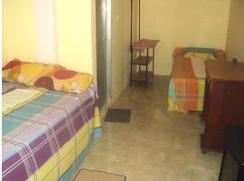 Sujith Holiday Resort, hotel v destinaci Kuruntankulama