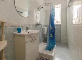 Nice Apartment In Lovrecica With Wifi