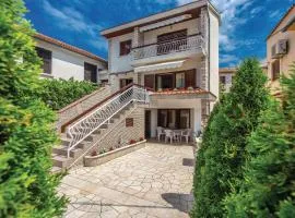 Cozy Apartment In Jadranovo