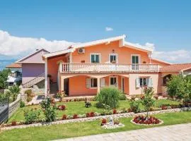 One-Bedroom Apartment In Podgradina