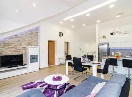 Two-Bedroom Apartment In Cibaca