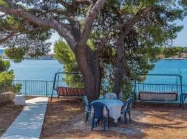 Lovely Home In Sibenik-Brodarica