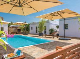Pet Friendly Home In Petrcane With Wifi, hotel v destinaci Petrcane