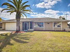 Cape Coral Family Abode about 7 Mi to Beaches!，珊瑚角的度假住所