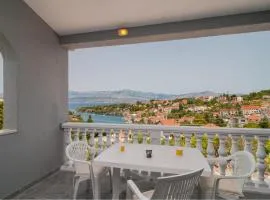 Stunning Apartment In Supetar-splitska With 2 Bedrooms And Wifi