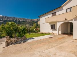 Beautiful Apartment In Jurandvor, hotel v destinácii Jurandvor