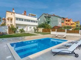 Awesome Apartment In Novigrad With 2 Bedrooms, Wifi And Outdoor Swimming Pool