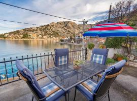 Cozy Home In Klada With Kitchen, Hotel in Klada