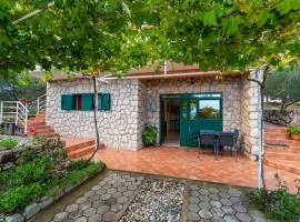 Amazing Apartment In Jasenice With Wifi