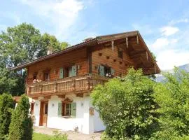 Charming Chalet in Ellmau near Skiwelt Ski Area
