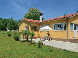 Stunning Home In Marceljani With 1 Bedrooms, casa vacanze a Vinež
