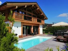 Chalet in Neukirchen am Grossvenediger with pool