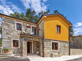 Nice Home In Zarecje With Wifi – hotel z parkingiem w mieście Čerišnjevica