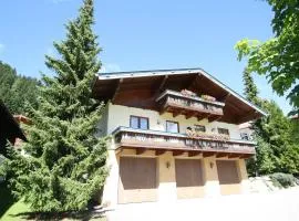 Apartment in Kleinarl near Ski Lift