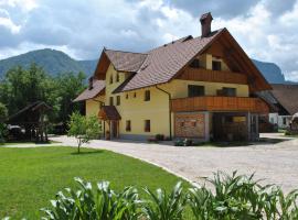 Farm Holidays Povsin, hotell i Bled