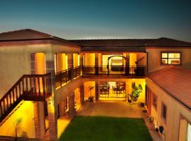 Me Casa Guest House, hotel in Port Elizabeth