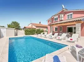 Nice Home In Stinjan With 5 Bedrooms, Wifi And Outdoor Swimming Pool