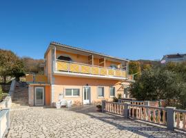 Awesome Home In Klenovica With House Sea View, hotell sihtkohas Klenovica