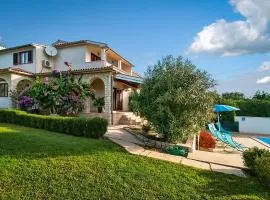 Stunning Home In Pula With 4 Bedrooms, Wifi And Outdoor Swimming Pool
