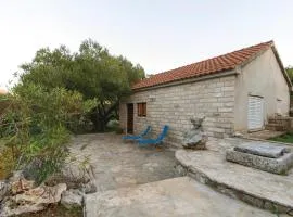 One-Bedroom Holiday Home In Kneze