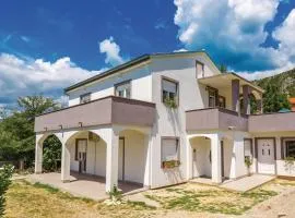 3 Bedroom Gorgeous Apartment In Grizane