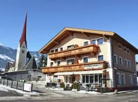 Stylish Flats in Uderns near Ski Lifts
