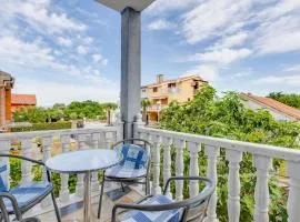 Lovely Apartment In Marsici With Kitchen