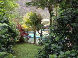 Hotel Paraiso Termal, hotel in Tibirita