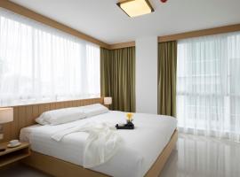 Modern Thai Suites, rental liburan di Phuket