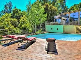 Amazing Home In Sauveterre With Wifi