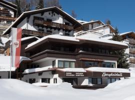 Haus Bergkristall, pensionat i Sankt Anton am Arlberg