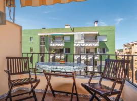 Gorgeous Apartment In Pineda De Mar, hotel i Pineda de Mar