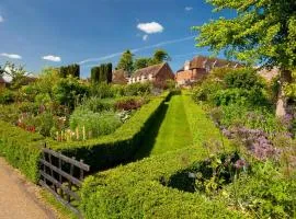 Leeds Castle Holiday Cottages