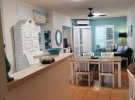 Casa Borghese Holiday Let, family hotel in Cairns