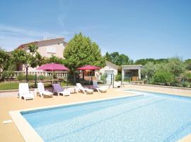 Beautiful Home In Montignargues With Outdoor Swimming Pool, hotel in Montignargues