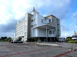 Hotel Queens Inn Velankanni、ベランカニのホテル