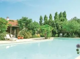3 Bedroom Cozy Home In La Jonchere