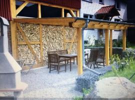 Family friendly Holiday Home in Alheim Obergude with Garden, hotel in Obergude