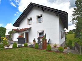 Cozy Holiday Home in Schiefweg with Garden – dom wakacyjny w mieście Waldkirchen