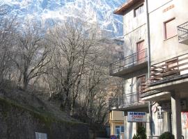 Hotel Casale, hotel v destinaci Isola del Gran Sasso dʼItalia