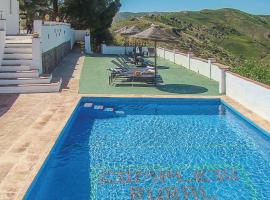 Nice Home In El Borge With 5 Bedrooms, Wifi And Outdoor Swimming Pool, sumarhús í Borge