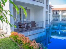 The Covanro Airport Hotel - Katunayake, hotell i Gampaha