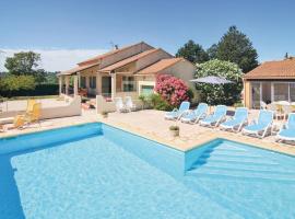 Cozy Home In St-laurent-la-vernde With Heated Swimming Pool, hotel u gradu 'Fontarèches'