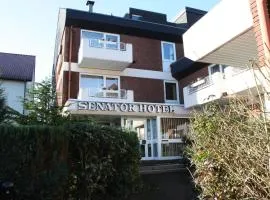 Hotel Senator