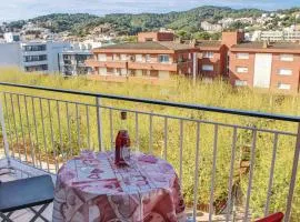 Beautiful Apartment In Tossa De Mar