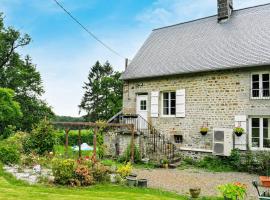 Awesome Home In Saint-sever-calvados With 1 Bedrooms And Wifi, maison de vacances à Saint-Sever-Calvados